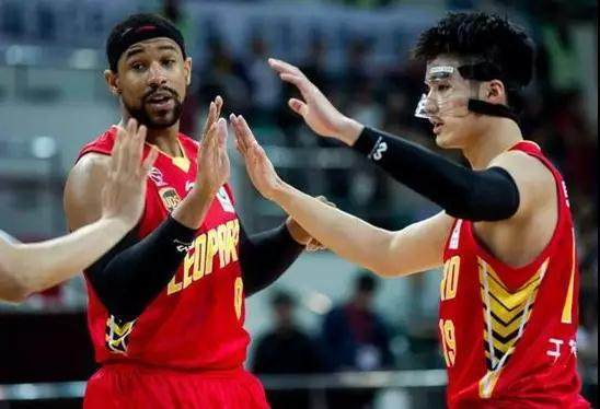 关于今晚欧超杯焦点战，法兰克福回应争议，质疑声仍在，纪律约束更严格的信息